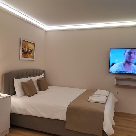 Family Boutique Residence-Free Parking Велико-Тирново Екстер'єр фото