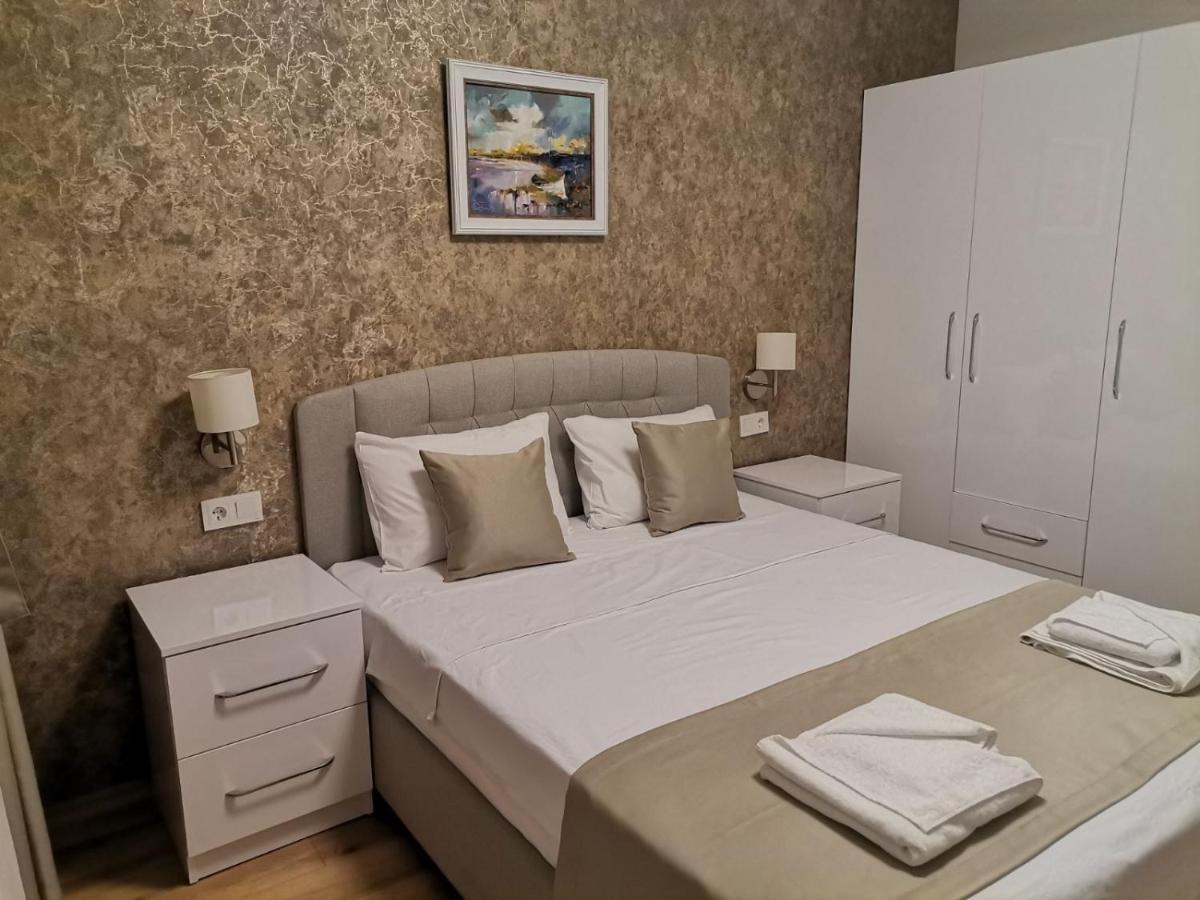Family Boutique Residence-Free Parking Велико-Тирново Екстер'єр фото