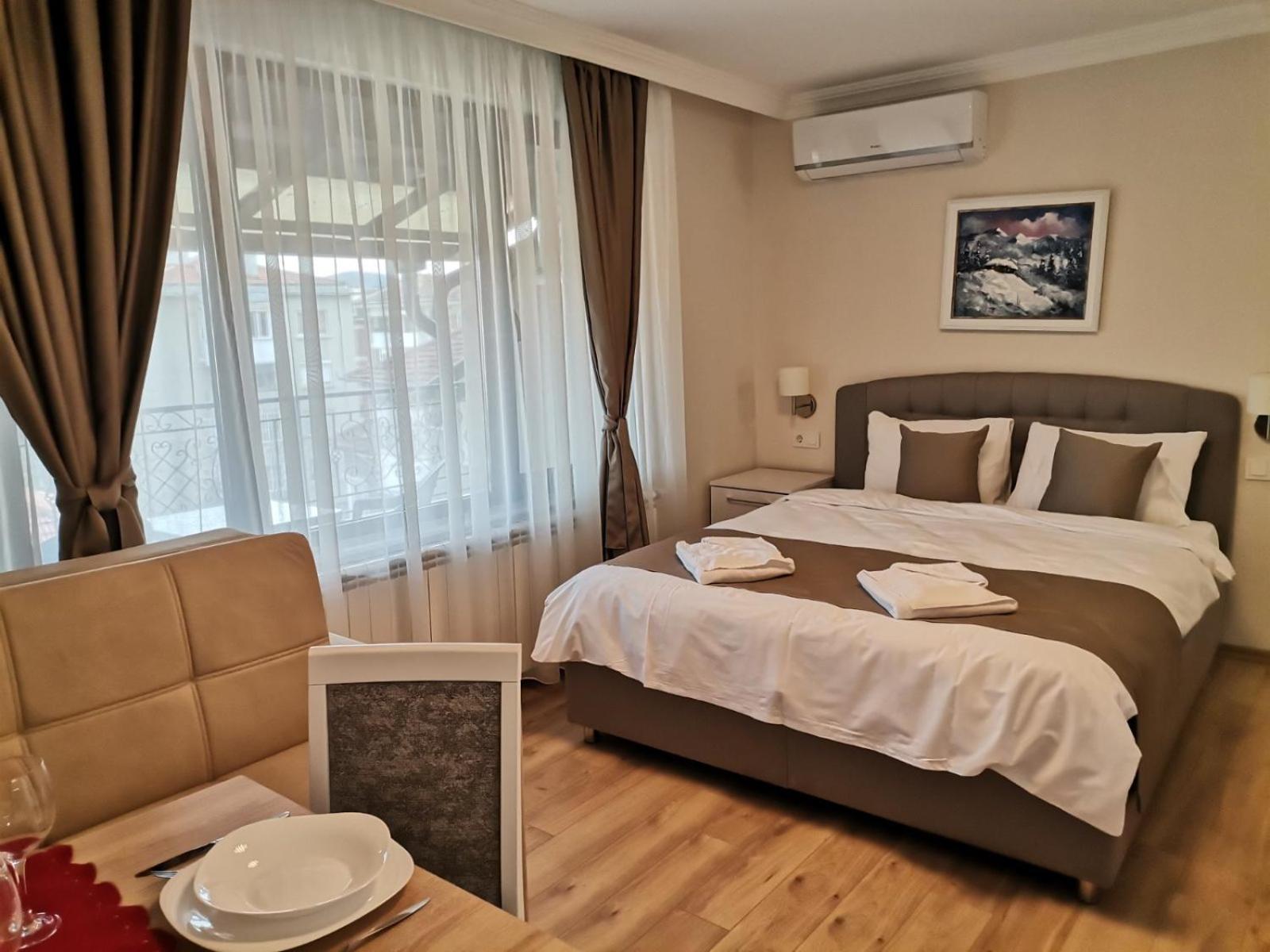 Family Boutique Residence-Free Parking Велико-Тирново Екстер'єр фото